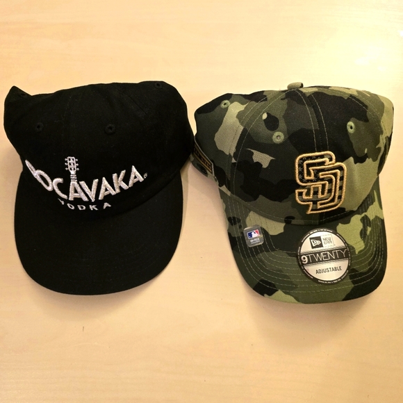 Two baseball ⚾️ caps...new - Picture 1 of 5